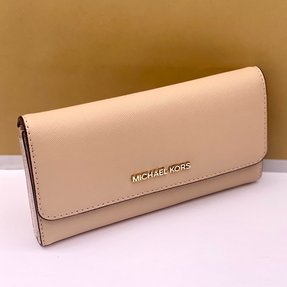 Michael Kors Trifold Wallet Buff - Picture 7 of 13